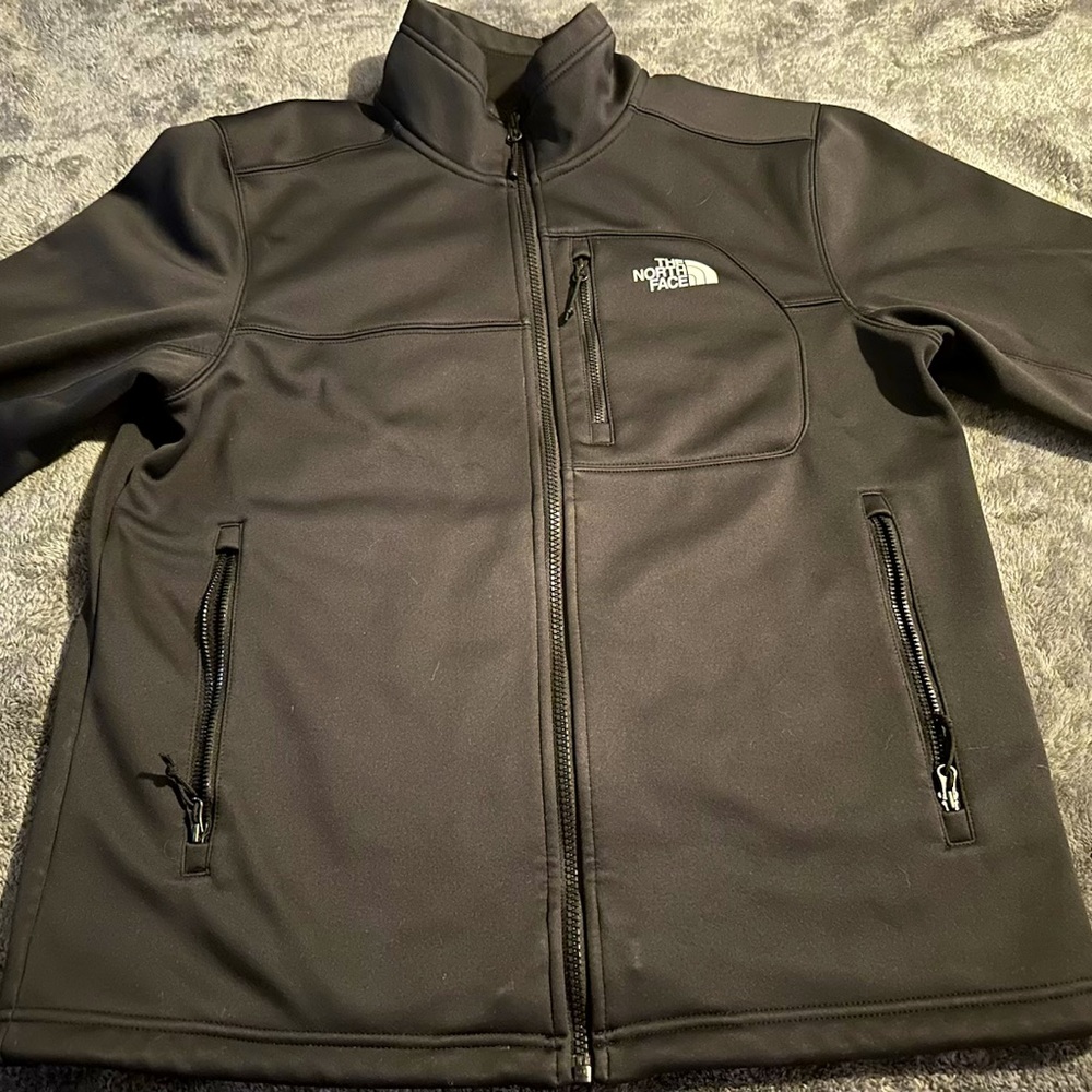 Men’s medium black north face jacket